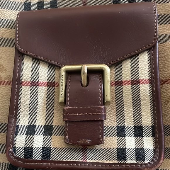 Authentic Burberry Haymarket Double Buckled Outer Pockets Bag - Picture 4 of 13